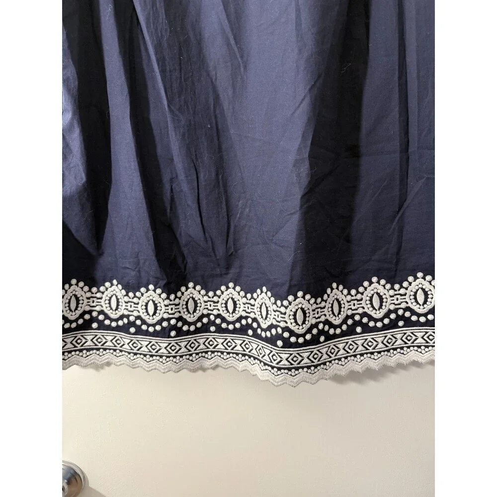 Coastal Navy Sleeveless Top Crochet Embroidery Women's Large L Talbots Vacation - Picture 2 of 3